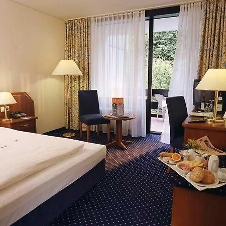 Arcadia Hotel Schwaghof Bad Salzuflen-3